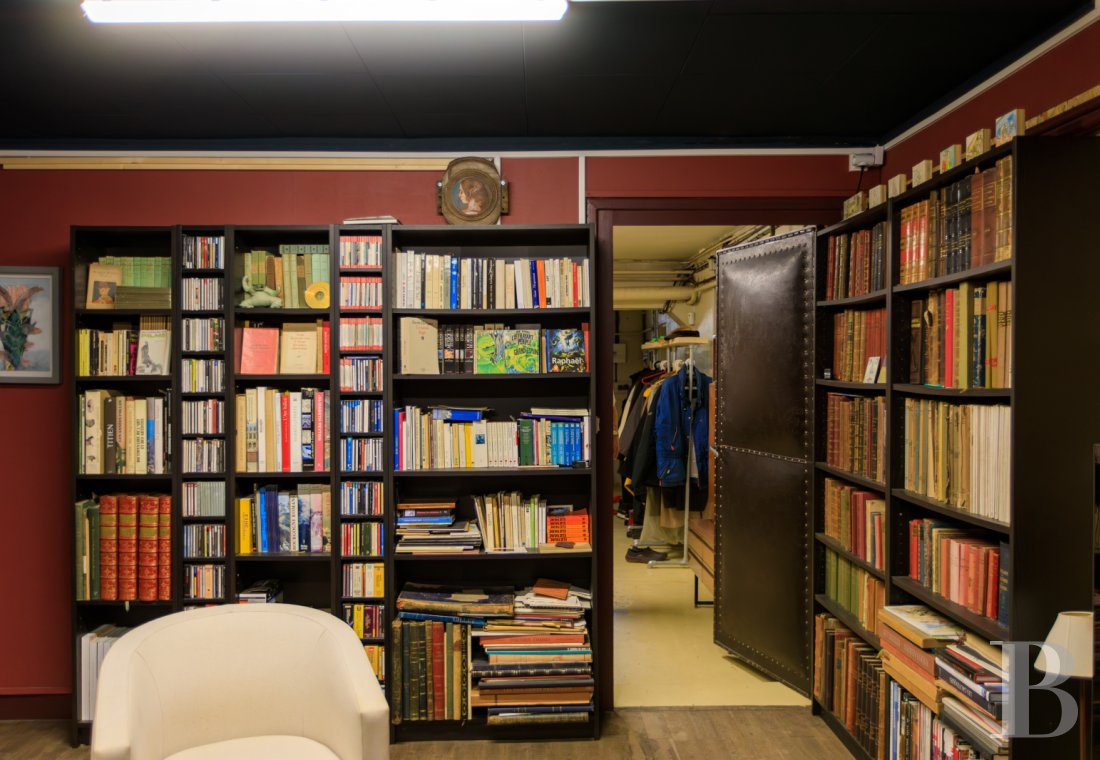 En Saône-et-Loire, à Mâcon, une villa et son jardin entièrement de style Art déco - photo  n°53